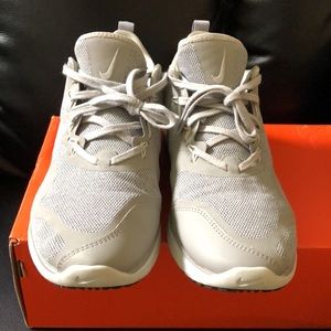 SOLD Nike Air Max Fury women’s size 10 LIKE NEW